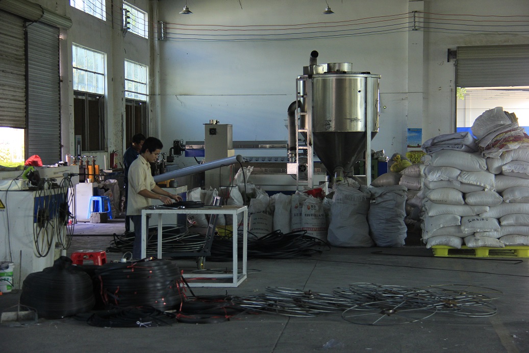 土工格柵生產(chǎn)設(shè)備 土工格柵生產(chǎn) 第6張 土工格柵生產(chǎn)設(shè)備 土工格柵生產(chǎn) 第6張